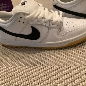 Nike SB Dunk Low black/white shoes